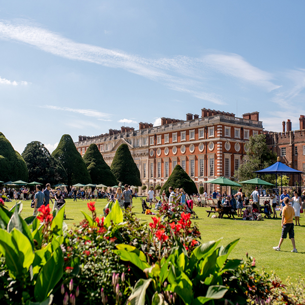 Hampton Court Palace Artisan Fayre