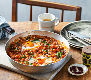 Spicy Baked Eggs with Tomatoes and Chickpeas | HRP Festivals