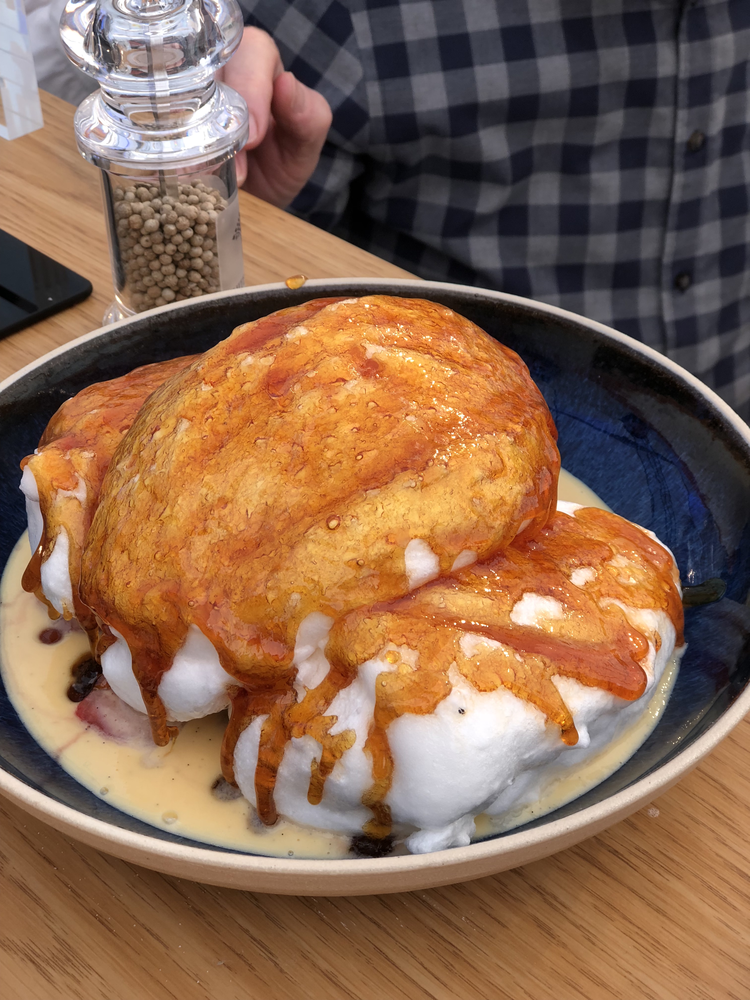 Floating islands with strawberry compote | HRP Festivals