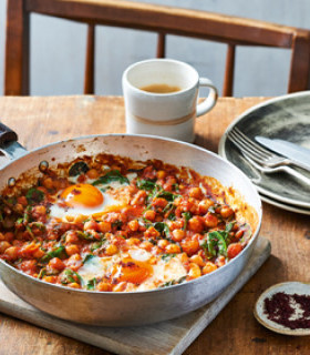 Spicy Baked Eggs with Tomatoes and Chickpeas picture